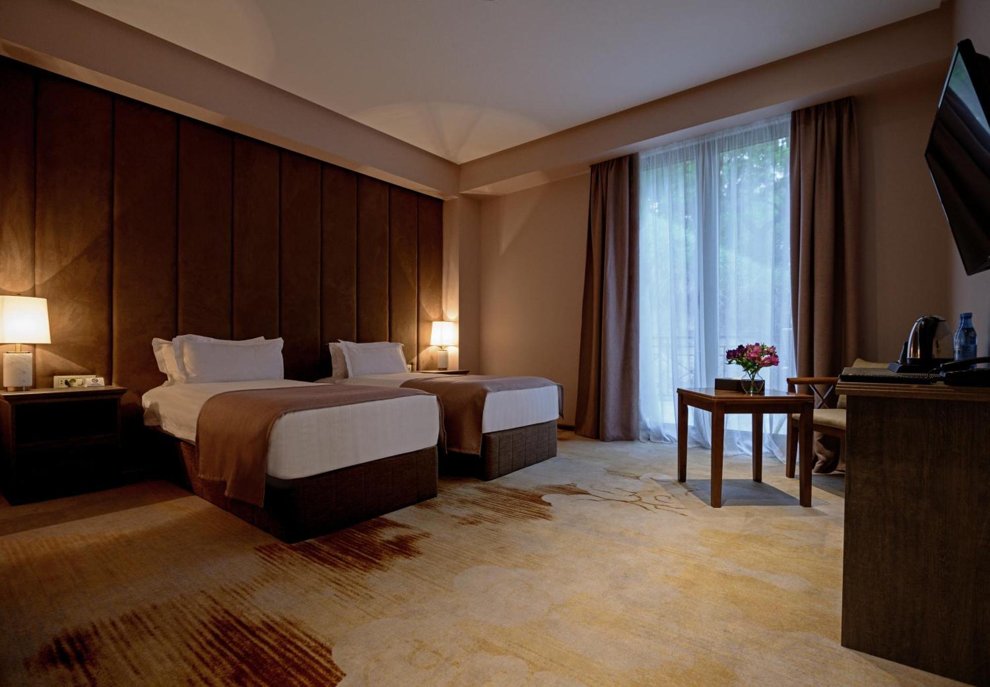 Aurora Resort, Цахкадзор Екстериор снимка